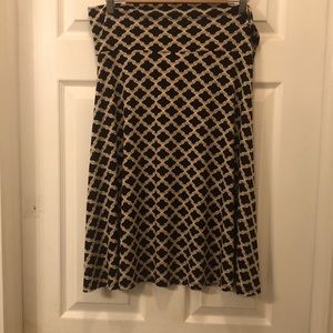 LuLaRoe Black and Tan geometric print A-line skirt size XL